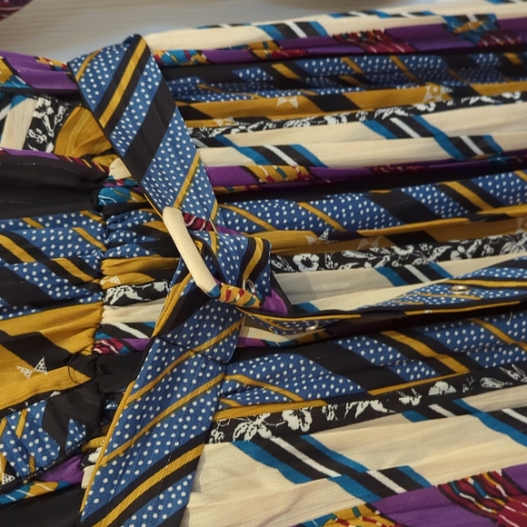 Pleated Beautiful Dress size XS ( EU 34) - Picture 3 of 7